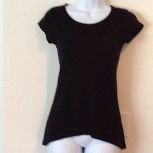 Black hi-low tee